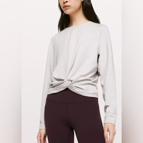 LuluLemon Tuck and Gather Pullover in Light Pink Size Small - Picture 1 of 8